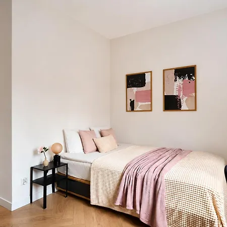 Citystay Z Ogrodem W Otulinie Lasu *