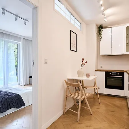 Citystay Z Ogrodem W Otulinie Lasu